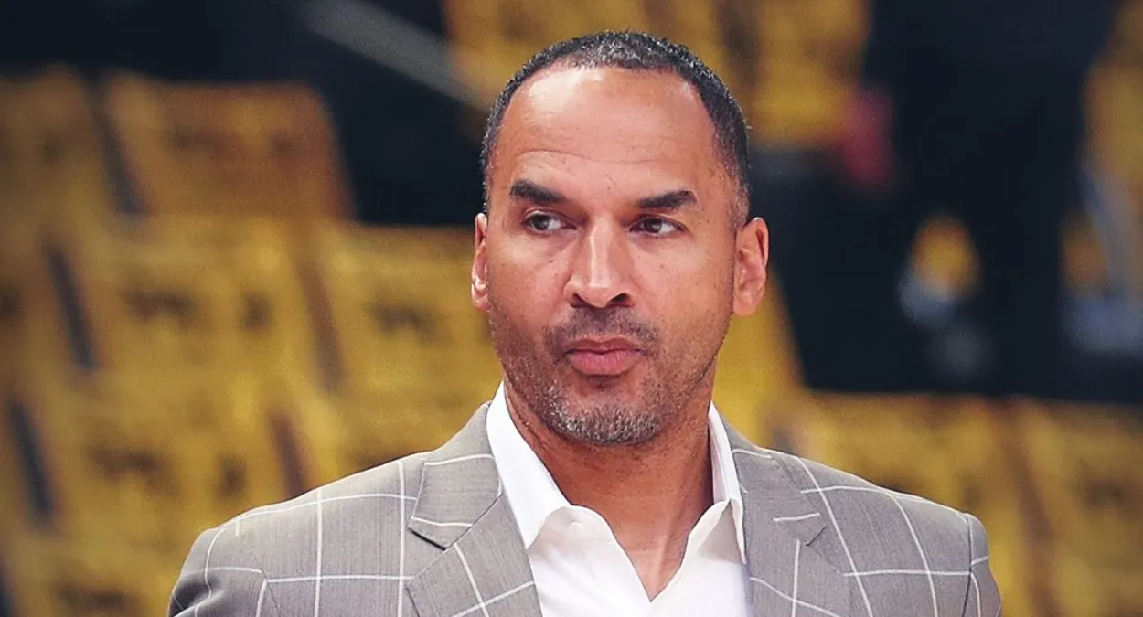 Mavericks demite GM Nico Harrison