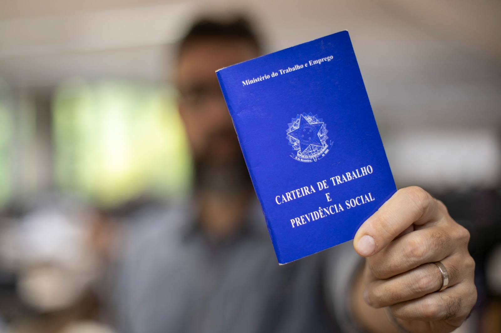Governo do estado oferece mais de 2.500 vagas de emprego formal, estágio e jovem  aprendiz
