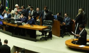 Câmara aprova em segundo turno PEC da Segurança Pública; texto segue para o Senado