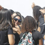 Comoção marca despedida de adolescente morta em Japeri; família fala em crime planejado