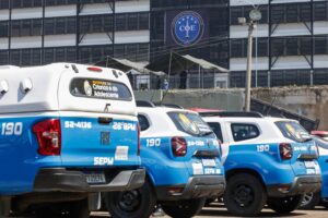 Cláudio Castro inaugurou sede do COE e entregou mais de 100 viaturas à PM