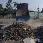 Comlurb ganha autorização para multar veículos por descarte irregular de resíduos