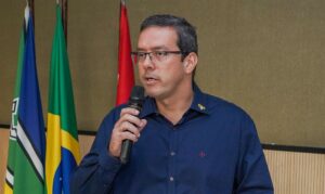 Prefeito de Macapá deixa o cargo após afastamento determinado pelo STF