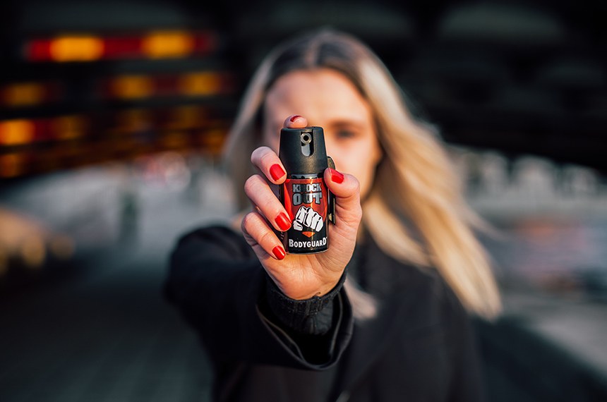 Câmara aprova projeto que autoriza spray de pimenta para mulheres a partir de 16 anos