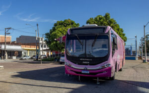 Ônibus da saúde leva exames e consultas a bairros de Macaé em abril