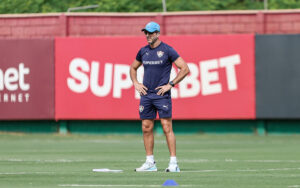 Fluminense viaja com novidades para estreia na Libertadores