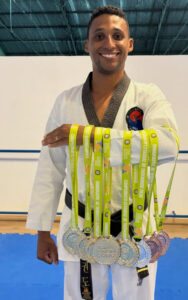 Angra dos Reis conquista ouro no Campeonato Estadual de Taekwondo