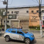 Adolescentes obrigam criança a comer fezes de cachorro em São Gonçalo; caso é investigado