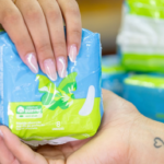 Mais de 3 milhões de pessoas já receberam absorventes gratuitos pelo Farmácia Popular