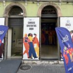 Curso gratuito de inglês com estrangeiros abre 60 vagas para jovens no Centro do Rio