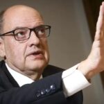 Em menos de 40 dias, governo interino exonera quase 1,5 mil cargos e amplia corte na máquina estadual