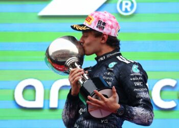 Card autografado de Kimi Antonelli é vendido por cerca de R$ 1 milhão em leilão