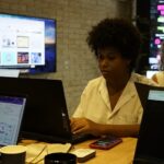 Centro do Rio ganha escola de arte e tecnologia com cursos gratuitos voltados à IA