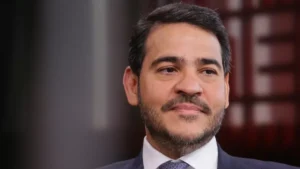 CCJ antecipa sabatina de Jorge Messias para vaga no STF