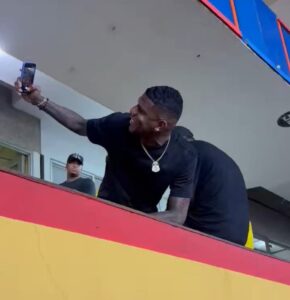 Arboleda falta reapresentação e São Paulo se aproxima de rescisão por justa causa