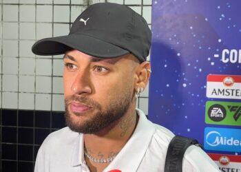 Neymar evita falar sobre futuro no Santos Futebol Clube e desabafa após discussão com torcedor
