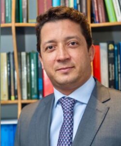 Governador interino do RJ exonera procurador-geral Renan Saad