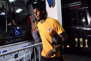São Paulo descarta rescisão com Arboleda e planeja negociação na próxima janela