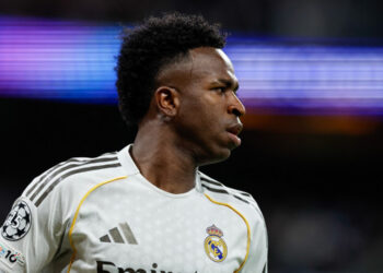 Parte do elenco do Real Madrid teria rejeitado Vini Jr como capitão, diz jornal espanhol