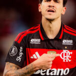 Flamengo vence o Estudiantes no Maracanã e garante vaga antecipada nas oitavas da Libertadores