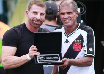 Morre Geovani Silva, ídolo do Vasco e referência do futebol brasileiro, aos 62 anos