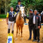 Escola Municipal de Hipismo de Volta Redonda conquista ouro e acumula pódios em etapa da Liga Carioca