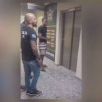 Suspeito de matar jovem em motel na Baixada se entrega à polícia e é preso