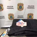 PF prende colombiano com 3 kg de cocaína no Aeroporto Internacional do Galeão; droga tinha como destino Paris