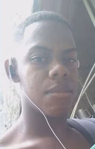 Homem é morto a tiros em bar de Niterói; suspeito alegou que disparo foi “brincadeira”