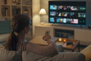“Tela Brasil”: governo lança plataforma gratuita de streaming com centenas de produções nacionais