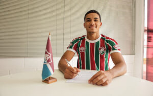 Fluminense negocia contratação definitiva de promessa da base convocada para a Seleção Sub-17