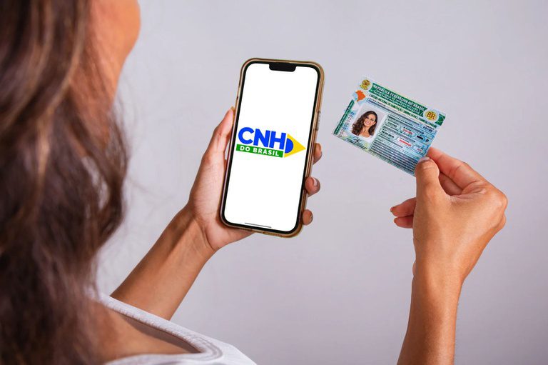 Brasil bate recorde na emissão de CNHs nos cinco primeiros meses de 2026 Brasil bate recorde na emissão de CNHs nos cinco primeiros meses de 2026