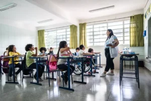 Lula sanciona novo piso salarial de professores da educação básica