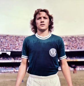 Morre Leivinha, ídolo do Palmeiras e ex-jogador da Seleção Brasileira, aos 76 anos