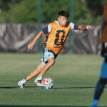 Flamengo mantém confiança por Thiago Almada e aguarda resposta do meia