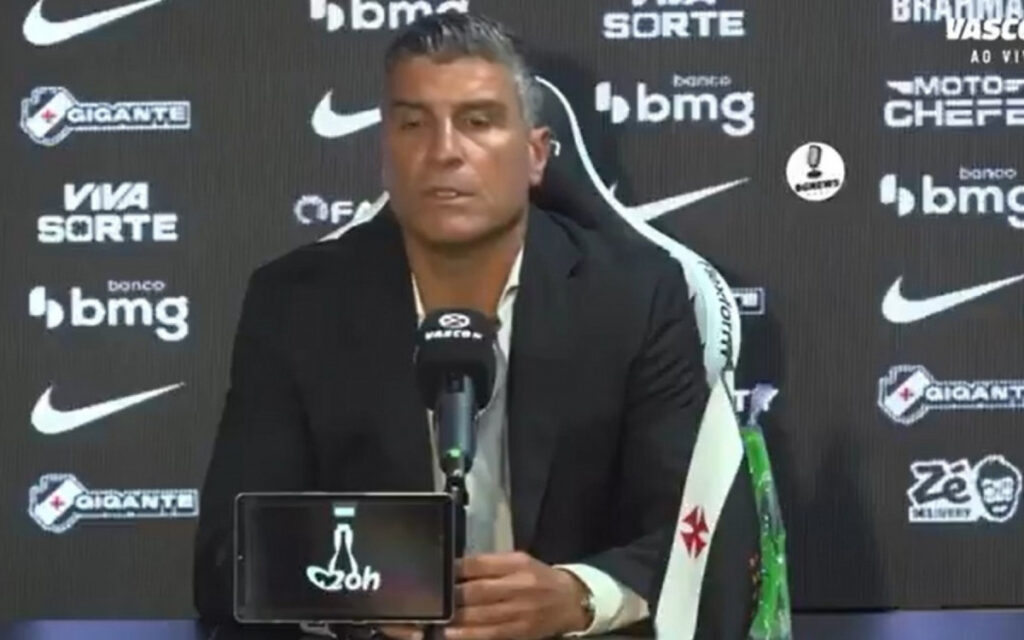 Novo técnico do Vasco, Pedro Emanuel admite pressão e fala sobre desconfiança: “Desafio é grande”