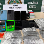Duas mulheres são presas suspeitas de vender medicamentos abortivos na Baixada Fluminense