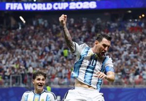 Messi bate recorde histórico e se torna o primeiro jogador a marcar em seis jogos seguidos de mata-mata em Copas