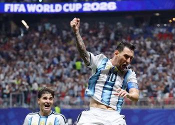 Messi bate recorde histórico e se torna o primeiro jogador a marcar em seis jogos seguidos de mata-mata em Copas