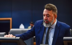 Moraes libera Márcio Canella de medidas cautelares e retira uso de tornozeleira eletrônica
