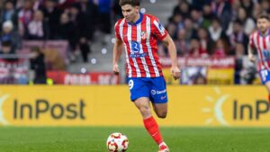 Atlético de Madrid descarta saída de Julián Álvarez e fecha portas para interesse do Barcelona