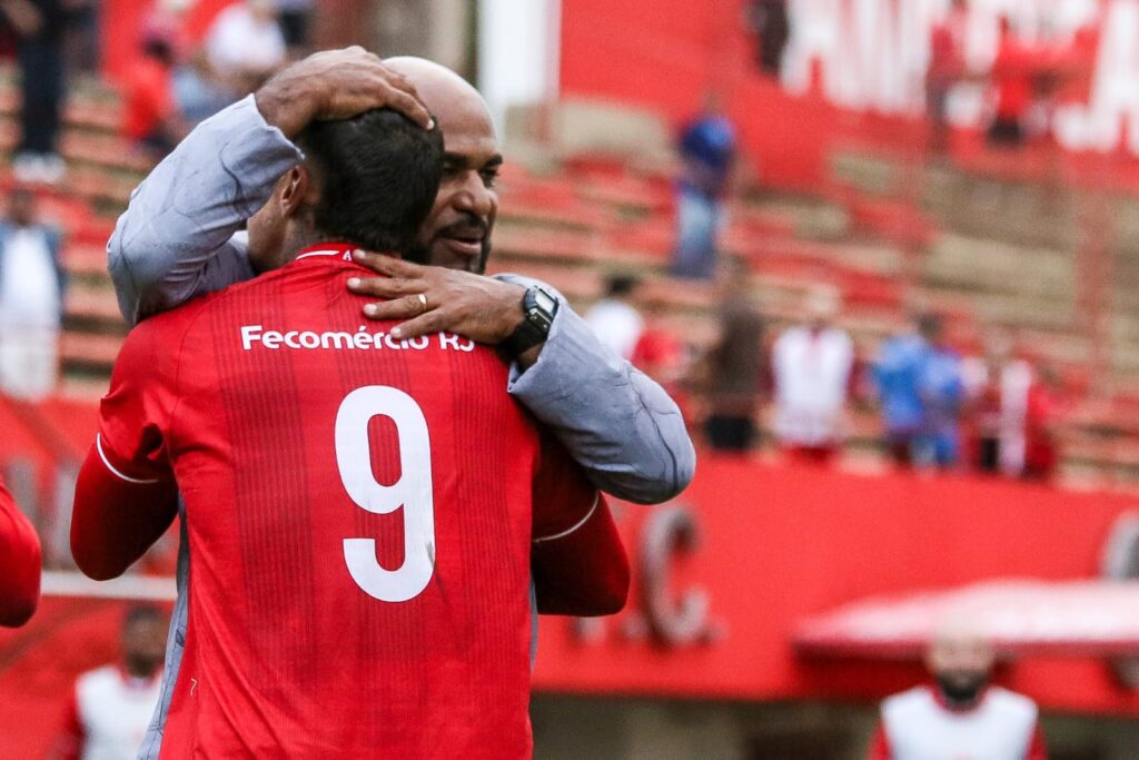 America busca virada contra o Nova Iguaçu para seguir vivo na Copa Rio