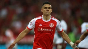 Borré acerta retorno ao River Plate