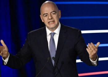Infantino anuncia projeto de Copa do Mundo Sub-15 com participação das 211 federações da Fifa