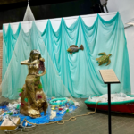 Exposição que une arte, música e sustentabilidade é prorrogada no Galpão das Artes Urbanas da Comlurb