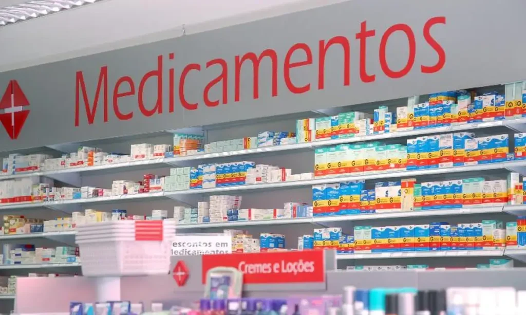 Farmácia Popular poderá ampliar serviços com exames, testes rápidos e unidades volantes
