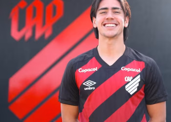 Athletico contrata promessa uruguaia de 18 anos para o sub-20