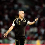 Flamengo e Leonardo Jardim são multados pela Conmebol
