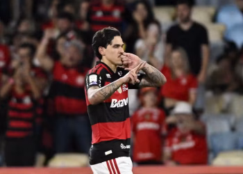 Pedro marca o 100º e Flamengo alcança marca inédita entre brasileiros em 2026