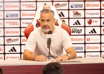 Flamengo prepara renovações de Pedro e Léo Pereira após acordo com Pulgar